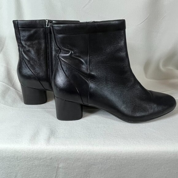 Clarks Unstructured Women's Leather Ankle Boots Shoes Size US11 - Picture 1 of 8